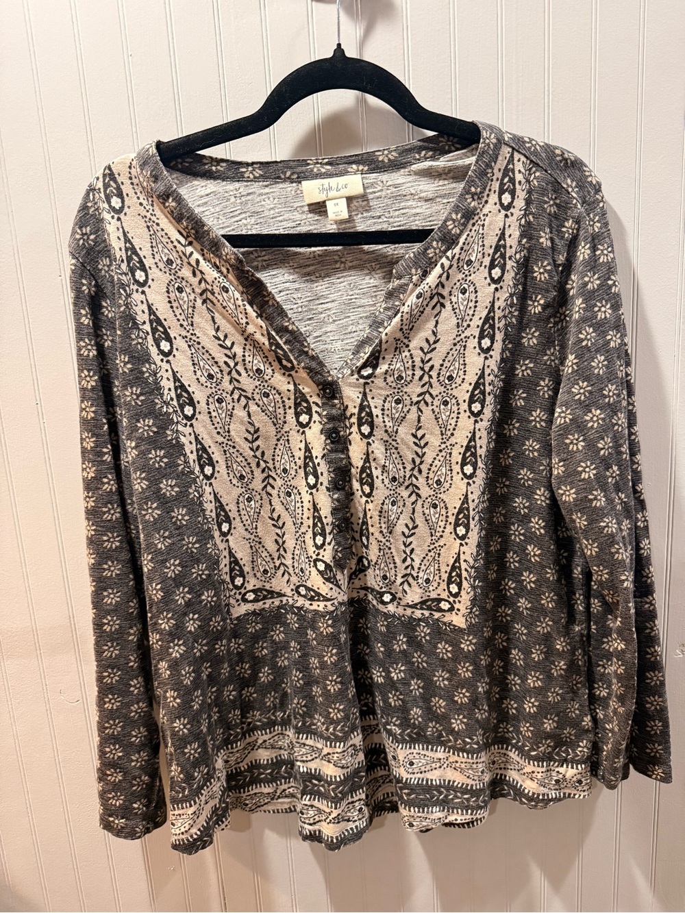 Style & Co. Gray and Cream Patterned Long-Sleeve Henley